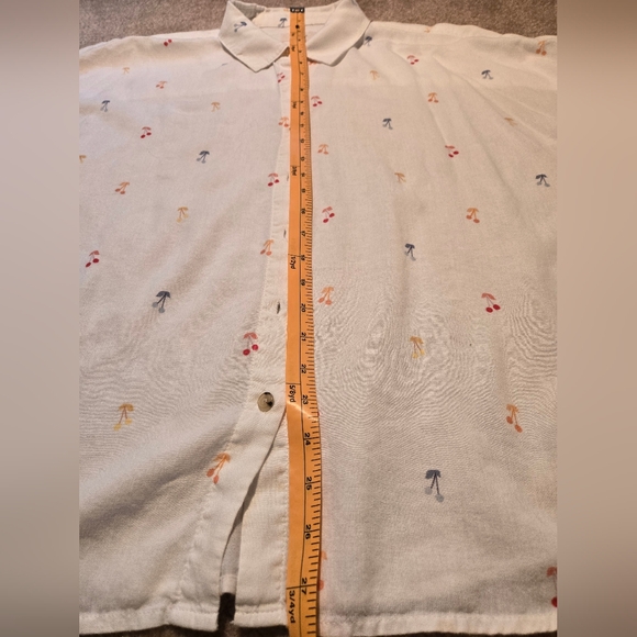 Marine layer Cherry button up - Picture 7 of 9